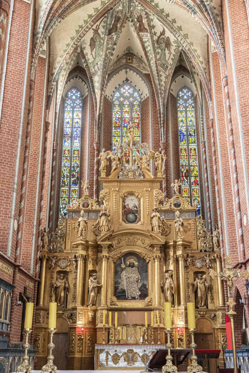 Polonia - Torun 072 - iglesia de San Jacob.jpg